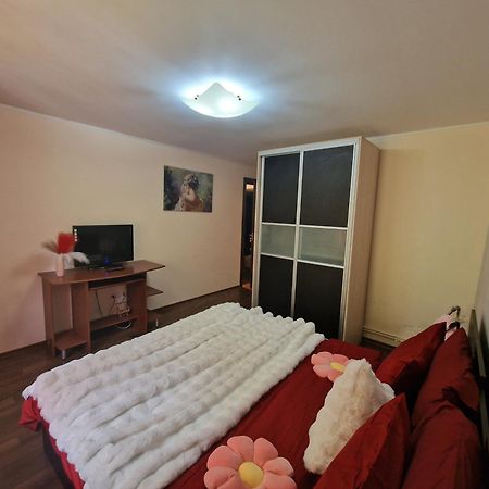 Apartament Red & Yellow Slănic-Moldova Eksteriør billede